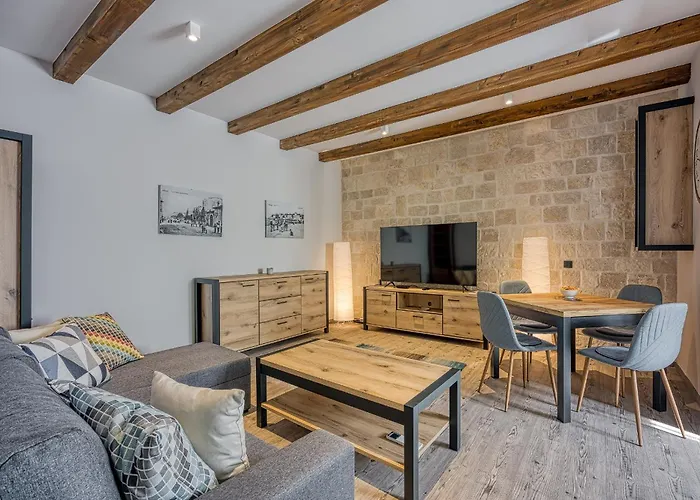 The 3 Figs בית הארחה פורץ